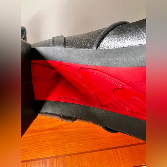 NEW Christian Louboutin Macademia 100 Black Ankle Boots Size 38 - Picture 9 of 10